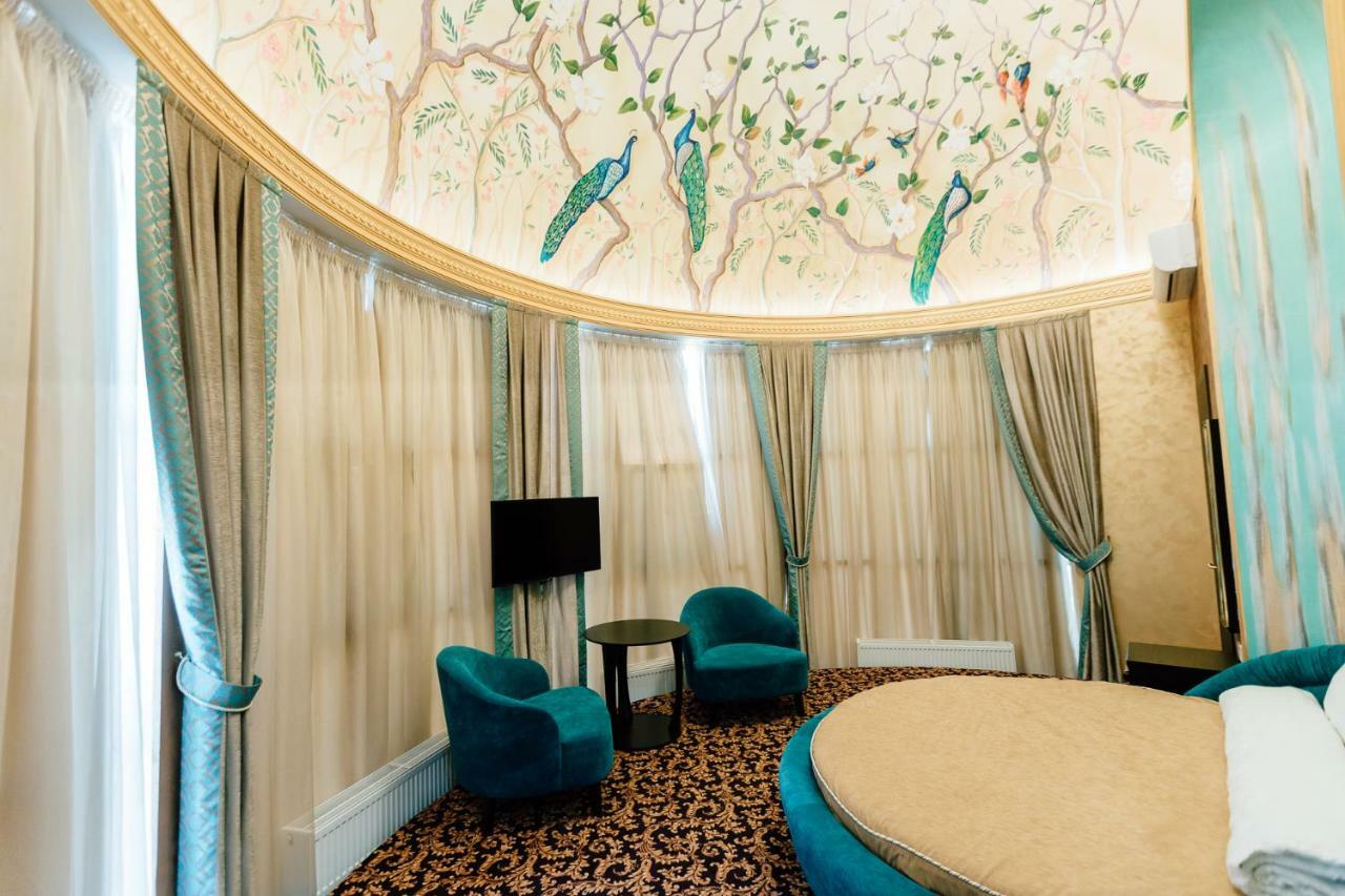 Khan-Chinar Hotel Dněpropetrovsk Exteriér fotografie